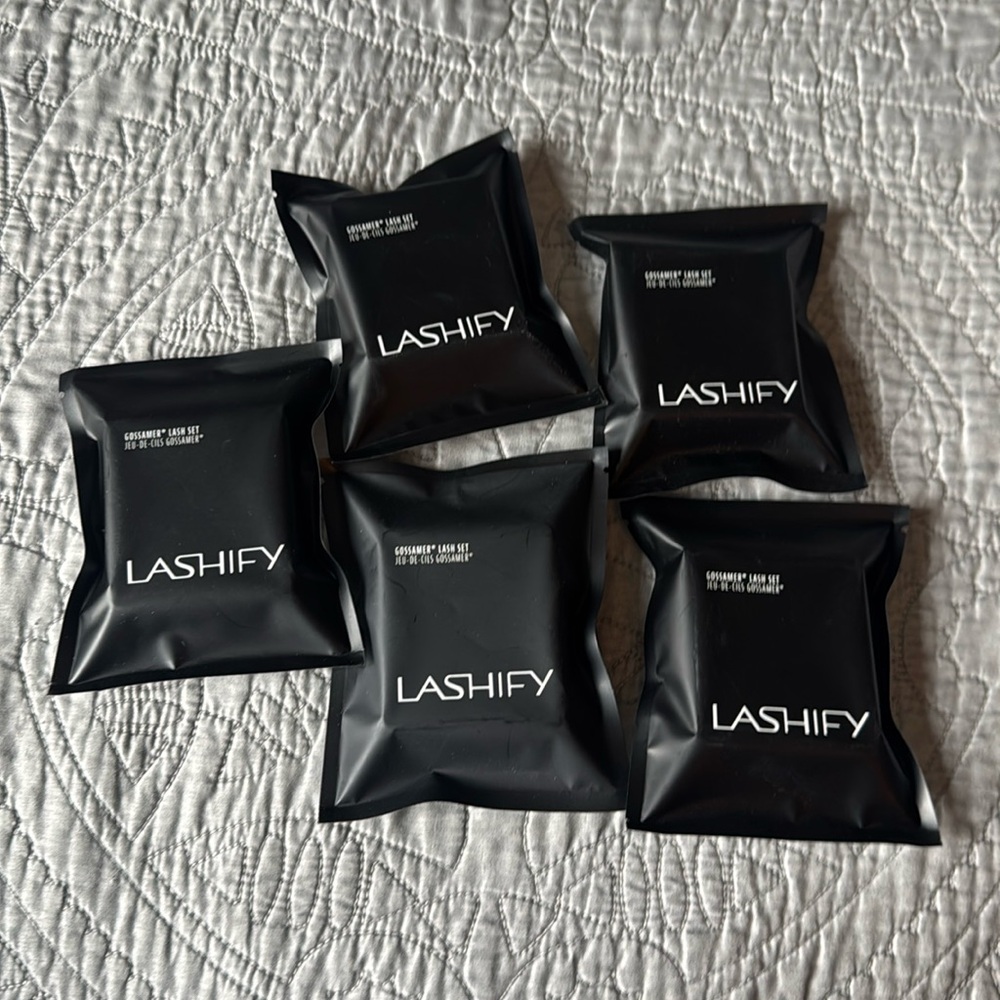 Set of false lashify lashes. New never been used.